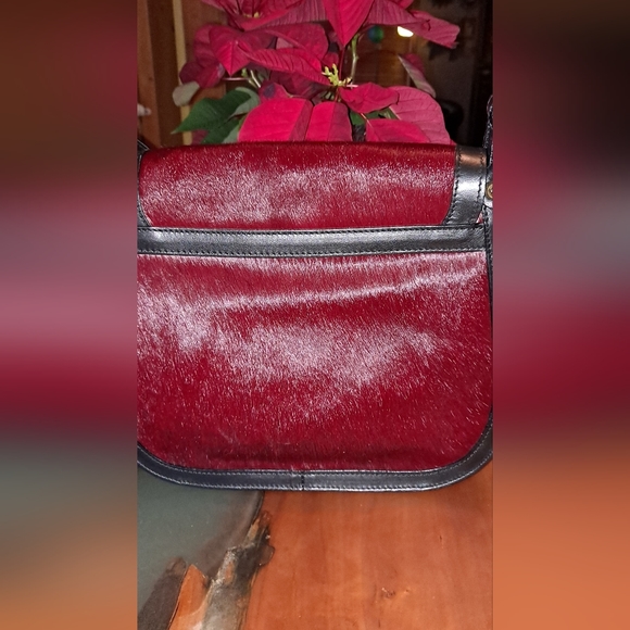 Cavalcanti Italian Black Leather Purse w/Burgundy Calf Hair Like New Condition - Picture 2 of 8